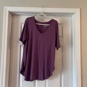 NWOT Torrid V-Neck Short Sleeve Tee in Plum